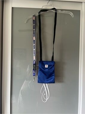 New York Giants Game day Pouch and Lanyard Royal Blue NFL logo 187